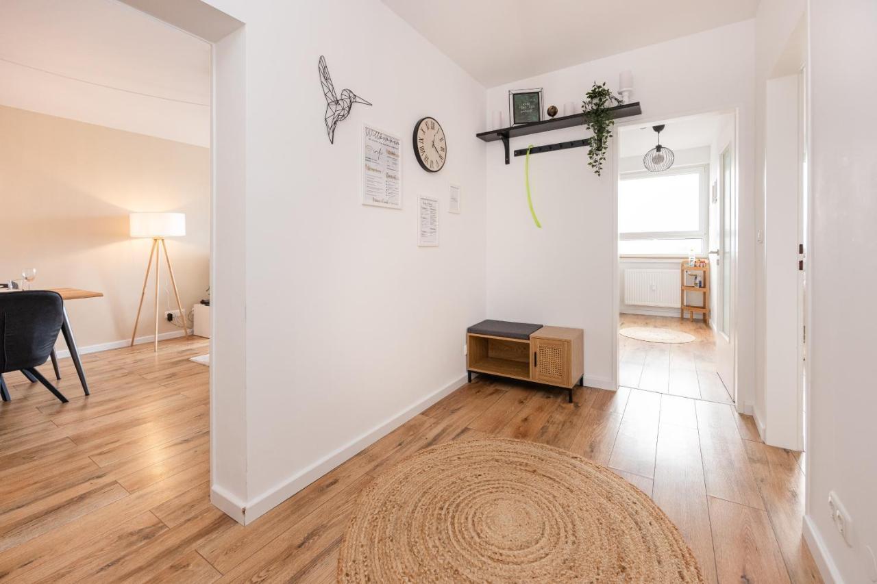 Moderne 2-Zimmer-Wohnung Mit Atemberaubender Skyline Aussicht Auf Frankfurt! Steinbach im Taunus Ngoại thất bức ảnh