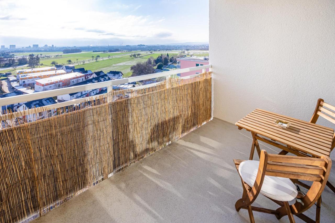 Moderne 2-Zimmer-Wohnung Mit Atemberaubender Skyline Aussicht Auf Frankfurt! Steinbach im Taunus Ngoại thất bức ảnh