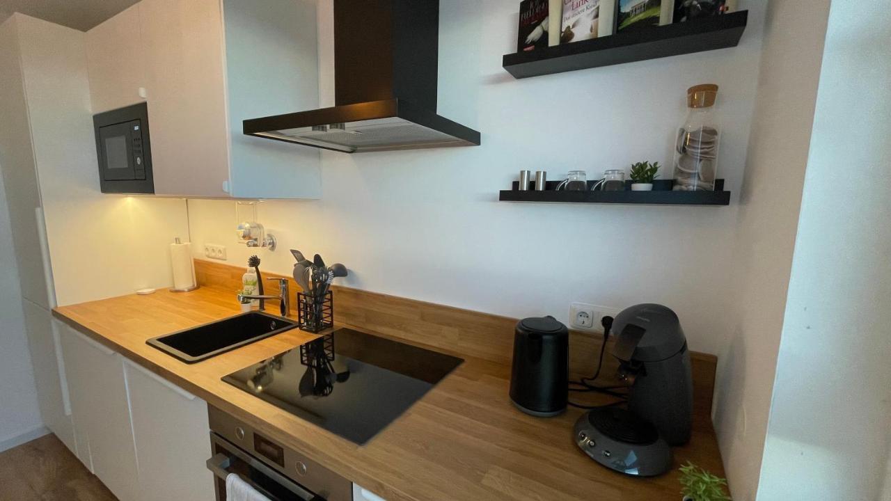 Moderne 2-Zimmer-Wohnung Mit Atemberaubender Skyline Aussicht Auf Frankfurt! Steinbach im Taunus Ngoại thất bức ảnh